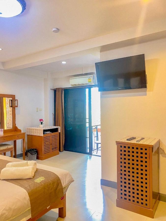 Tjr Boutique Hotel Chiang Mai Exterior photo