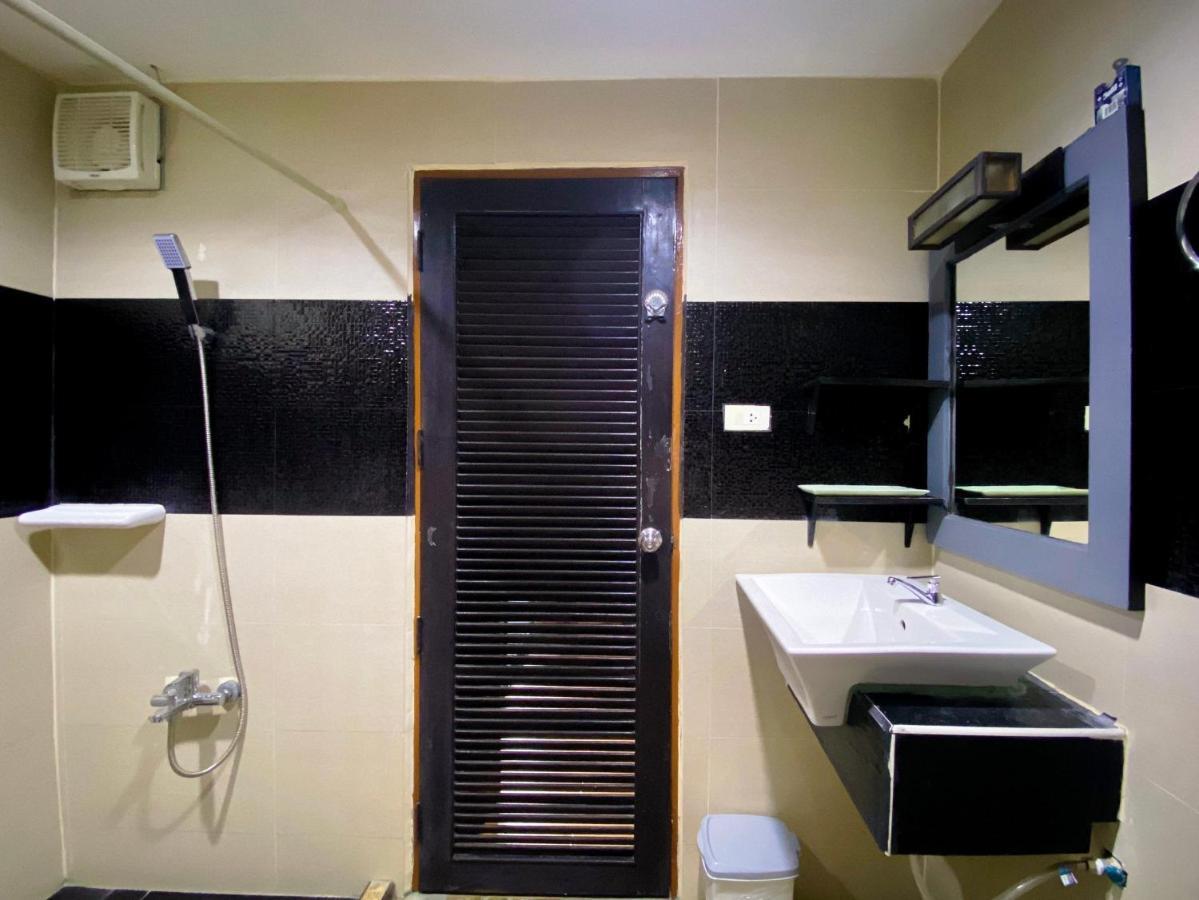 Tjr Boutique Hotel Chiang Mai Exterior photo