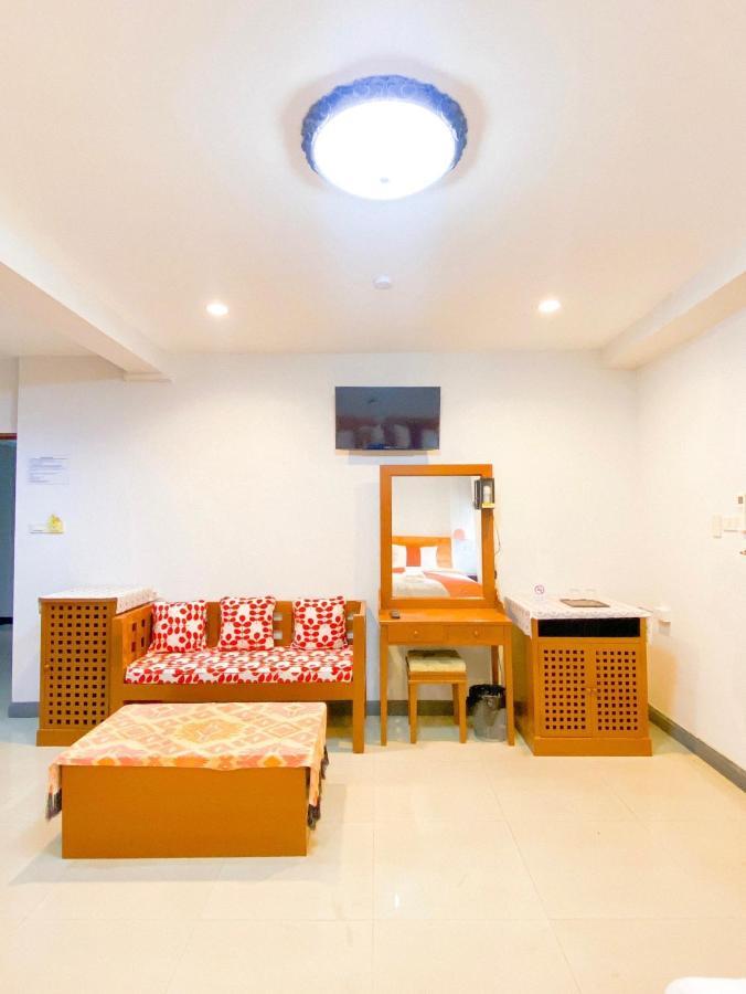Tjr Boutique Hotel Chiang Mai Exterior photo