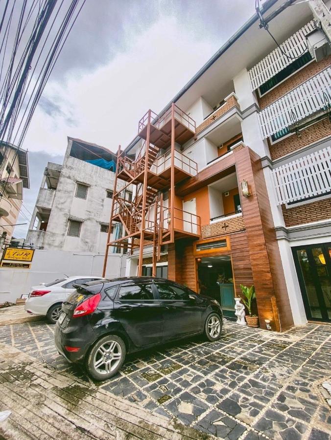 Tjr Boutique Hotel Chiang Mai Exterior photo
